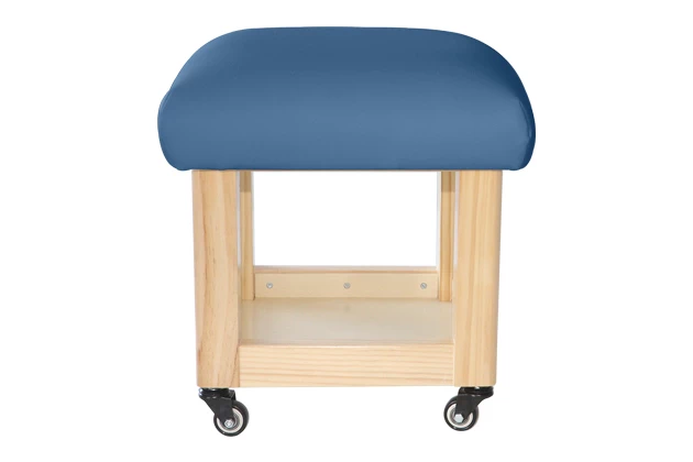 Dřevěný taburet na kolečkách