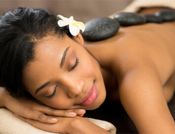 Začínám masírovat lávovými kameny. Kterou sadu si mám vybrat?