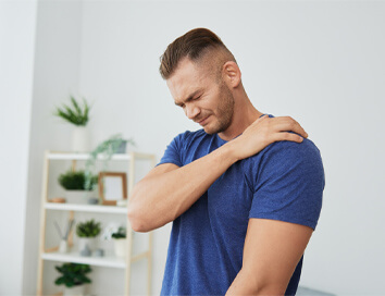 Umíte si správně brnkat na svaly? Jak na domácí masáž pro úlevu od přetížení Umíte si správně brnkat na svaly? Jak na domácí masáž pro úlevu od přetížení